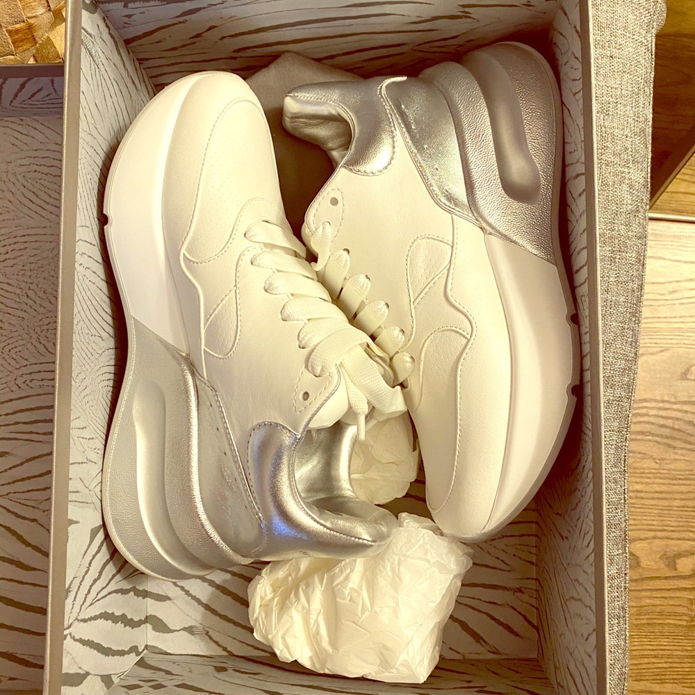 Alexander McQueen high top sneakers - 36